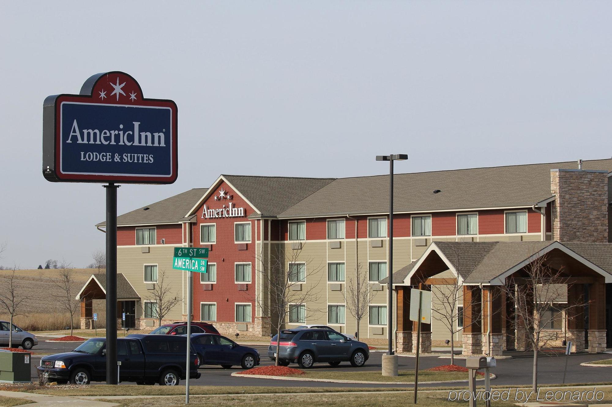 Americinn By Wyndham Cedar Rapids Airport Exterior foto