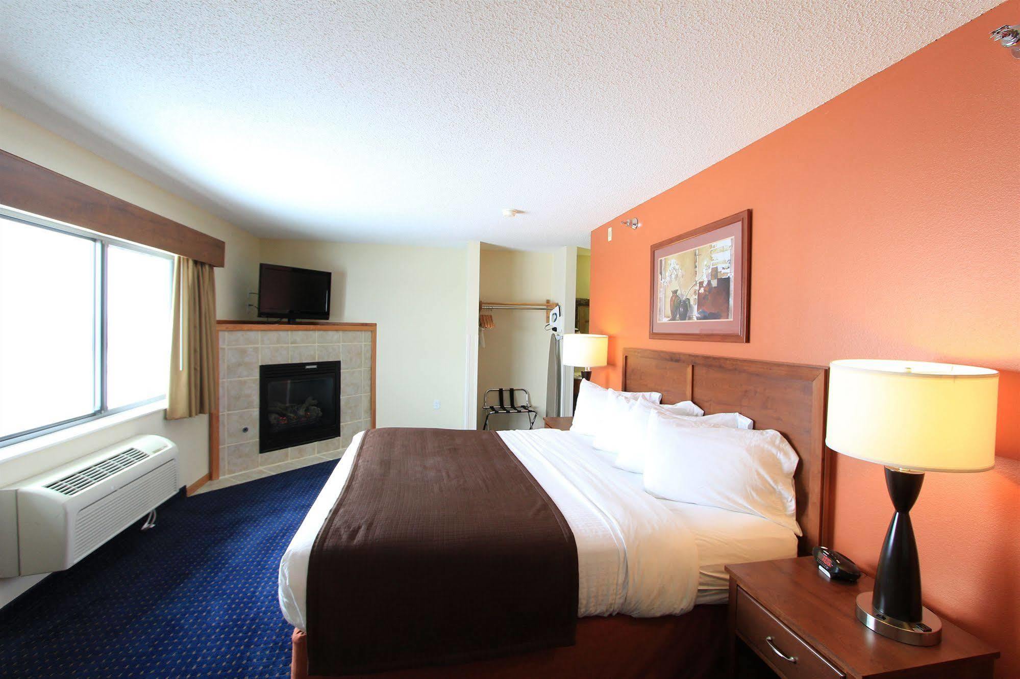 Americinn By Wyndham Cedar Rapids Airport Exterior foto