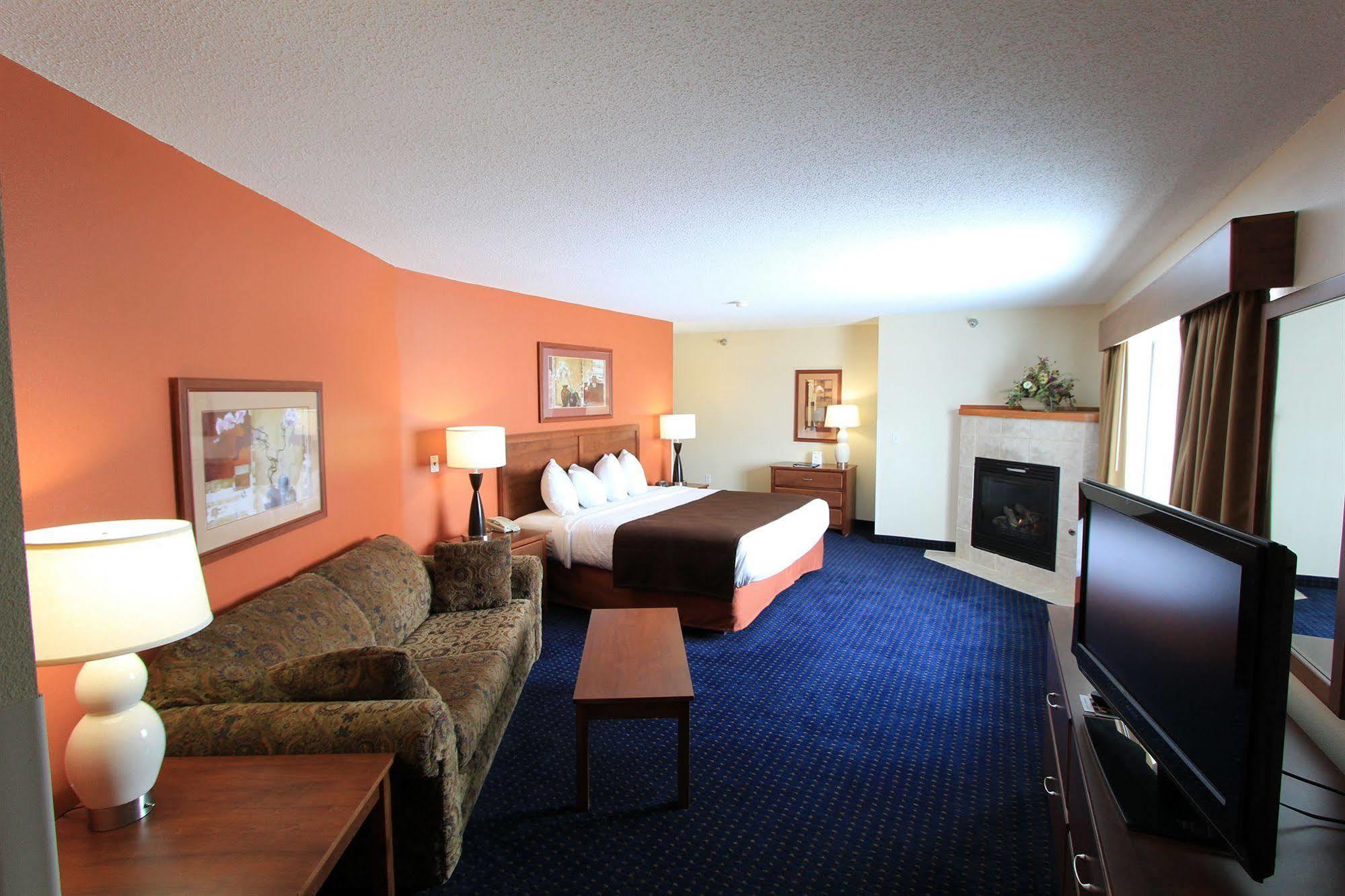 Americinn By Wyndham Cedar Rapids Airport Exterior foto