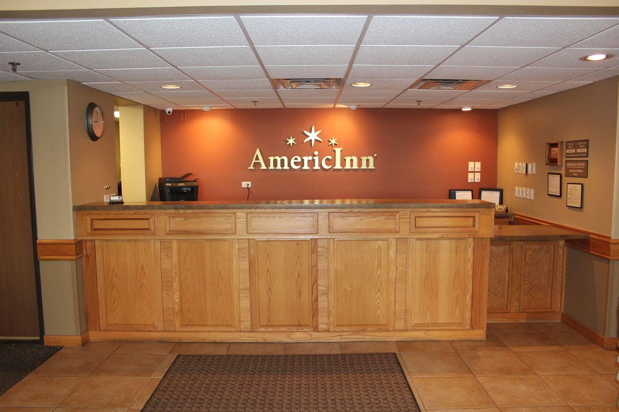 Americinn By Wyndham Cedar Rapids Airport Exterior foto